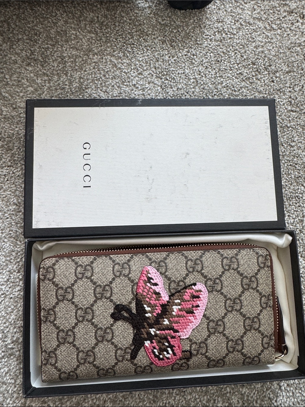 Gucci Beige Brown GG Supreme Wallet with Pink Butterfly